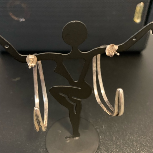 Silpada P3127 Post Hoop Earrings Textured .925 Sterling Silver - Picture 4 of 5